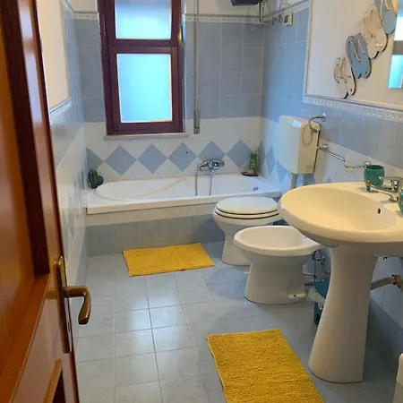 Homestay Rocca Mondello Rooms, And Sea *